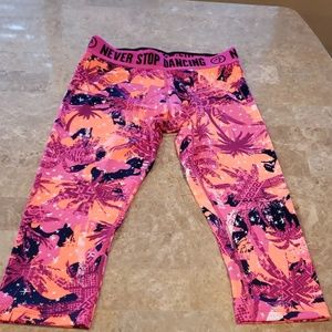 😎Zumba leggings.  NEVER STOP DANCING!!